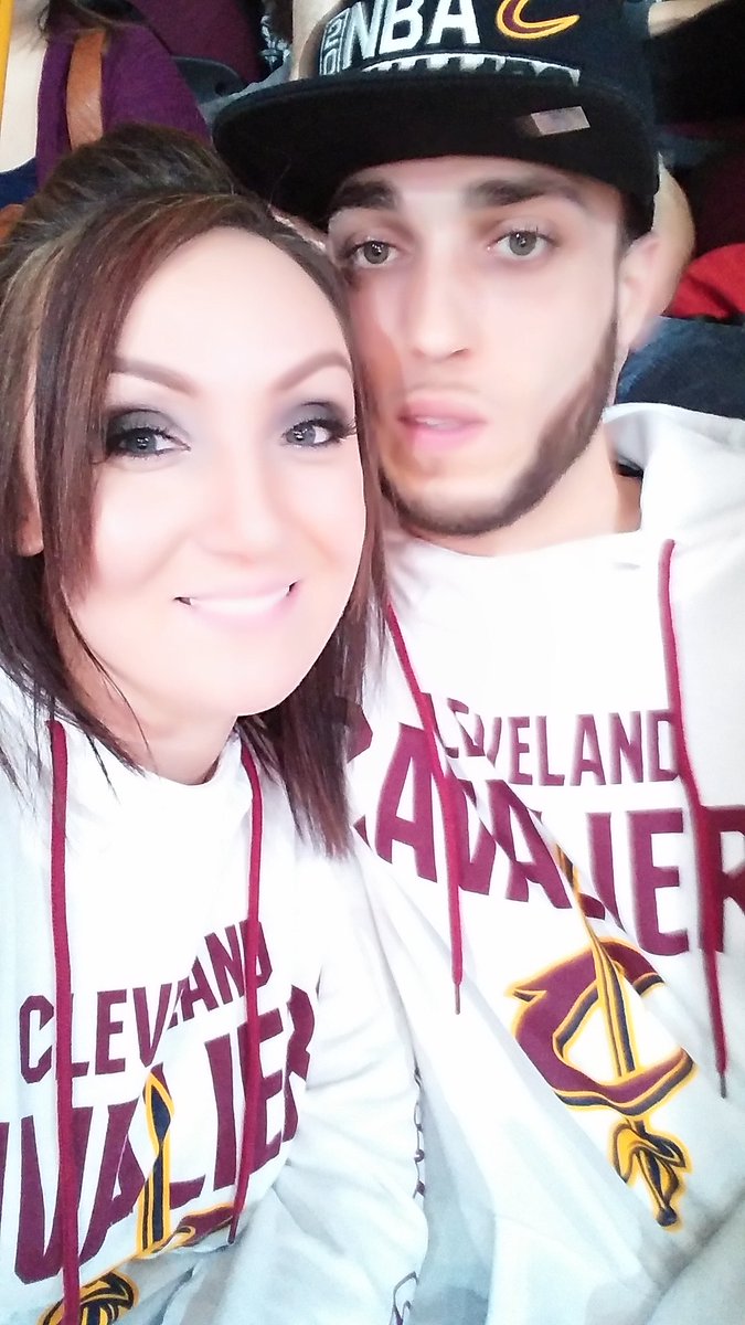 Cecemeraki11's tweet photo. Cutest couple at the Q 😍
#tweetQTV #GOCAVS #CAVS https://t.co/YUIp1mow6g