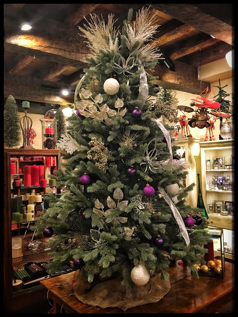 #christmas #vail #holiday #holidayspirit #winter #colorado #ski #travel #homedecore #christmastree #decirations #beautiful
