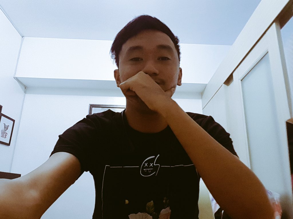 senpai_d_5th's tweet photo. Bye SM Light. Sa uulitin. β€ #StaycationOver https://t.co/yXWeBaMQwc
