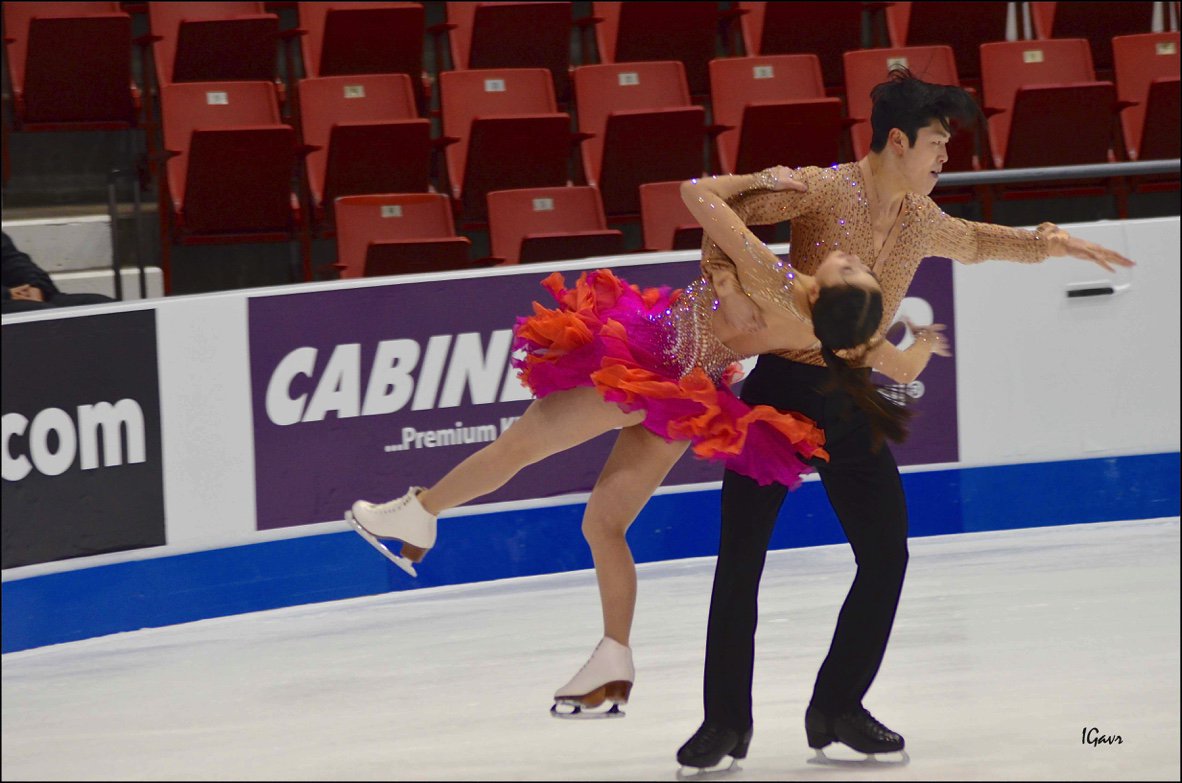 twizzles_fs's tweet photo. Dance practice at #SA17 #SA2017 #SkateAmerica #LakePlacid #figureskate
#Shibutani #shibsibs https://t.co/MS712OA1qp