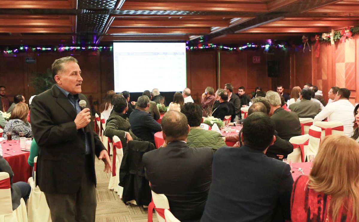 arturozamora's tweet photo. En reunión de trabajo con los Secretarios Generales y líderes de organizaciones de la CNOP de todo el país, para afinar los últimos detalles del gran evento que tendremos mañana con Pepe Meade https://t.co/PpL3iQoeFR