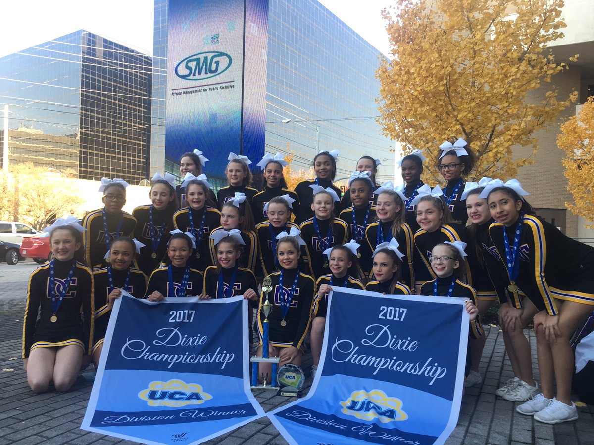 KHMcDaniel's tweet image. We did it!! First place 🥇 Game Day &amp;amp; First Place Elite Competition!! #DCMSCheer #greatdaytobeajag #TEAMDCS #RaisetheBar