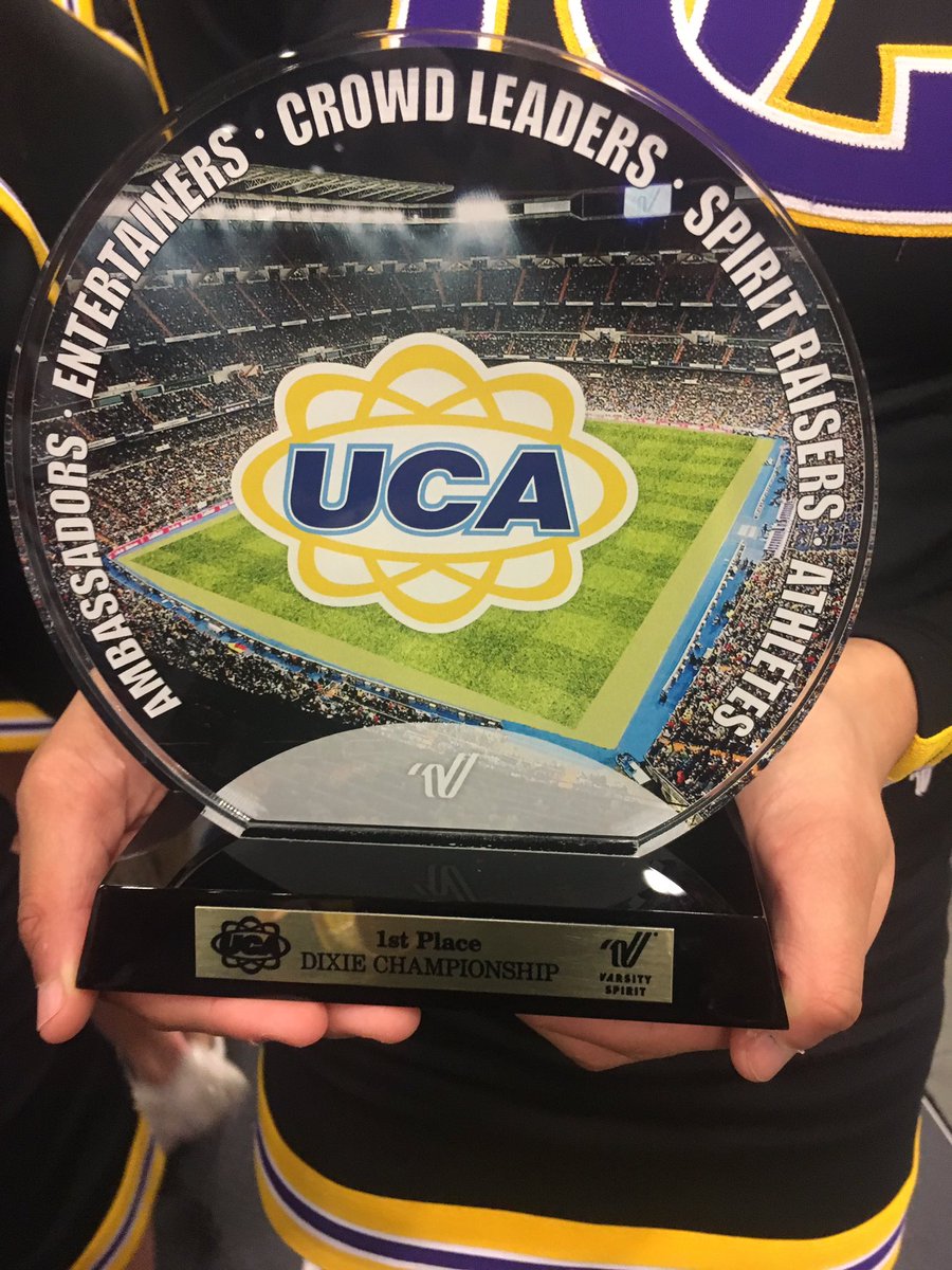 KHMcDaniel's tweet image. We did it!! First place 🥇 Game Day &amp;amp; First Place Elite Competition!! #DCMSCheer #greatdaytobeajag #TEAMDCS #RaisetheBar