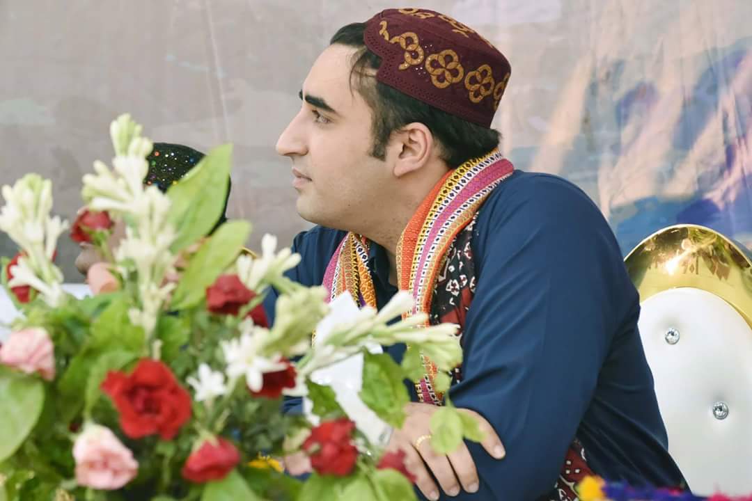 munawarkhanzad1's tweet photo. @engrsikandarha1 @BBhuttoZardari @FaryalTalpurPk @abdulghanipanh2 @AhmerHussaink @PPPPakistan_pk @alihanjra4u @AAliZardari @M_Bilal_Burdi @QudratullahMira @Saima20703352 @hafeezbhutto31 @FNoohpoto Jeaye #Sindh Jeaye Sindh wara jiyan Sindhi Topi Ajrak wara jiyan #SindhiCultureDay #4thdec2017 https://t.co/ZvVPnX8sxa