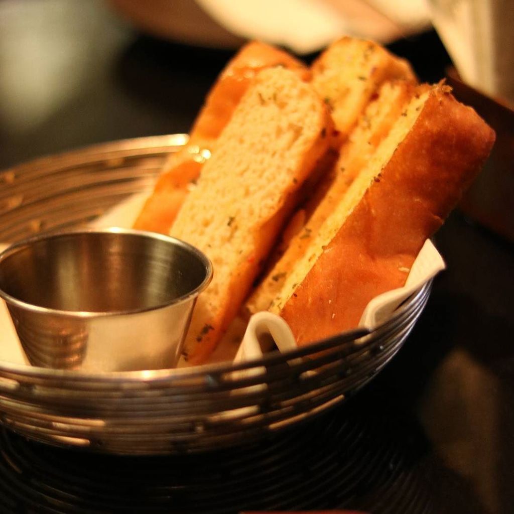 geraldsarmiento's tweet photo. Are you bREADY for the new work week?
.
https://t.co/5psSP1OACV
.
#doha #qatar #qatariya #QatarBloggers #dohabloggers #FoodBloggers #foodie #food #instafood https://t.co/ZzNSmUKBhS https://t.co/wxdTjz4Prz