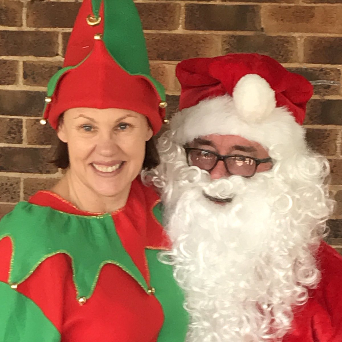 MarkSpeakman's tweet photo. Santa's helpers out in force at the #Homicide #Victims Support Group #Christmas party today.🎄🎄🎄
#HVSG #homicidevictims https://t.co/jnYjUzSlIi