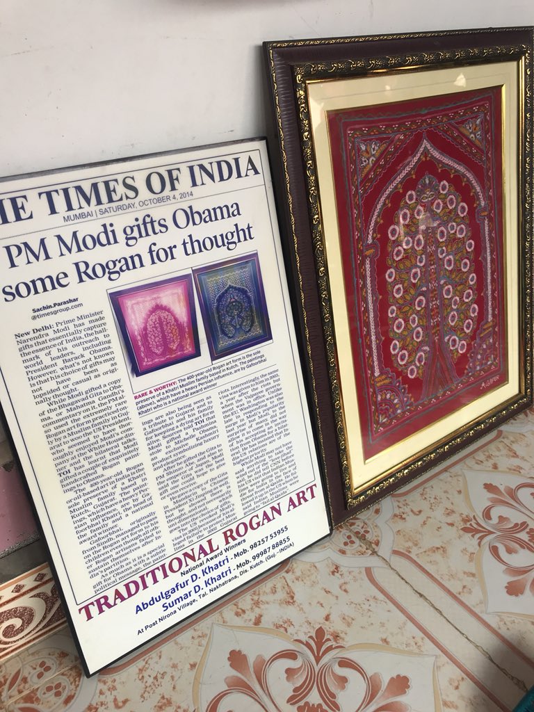 Prime minister Modi of India gifted this art to officials around the world ! Including Obama! #roganart #india #traditionalart #craftmanship #pmmodi #shreenarendramodi #womaniya #touringindia #doscover #obama #amazing