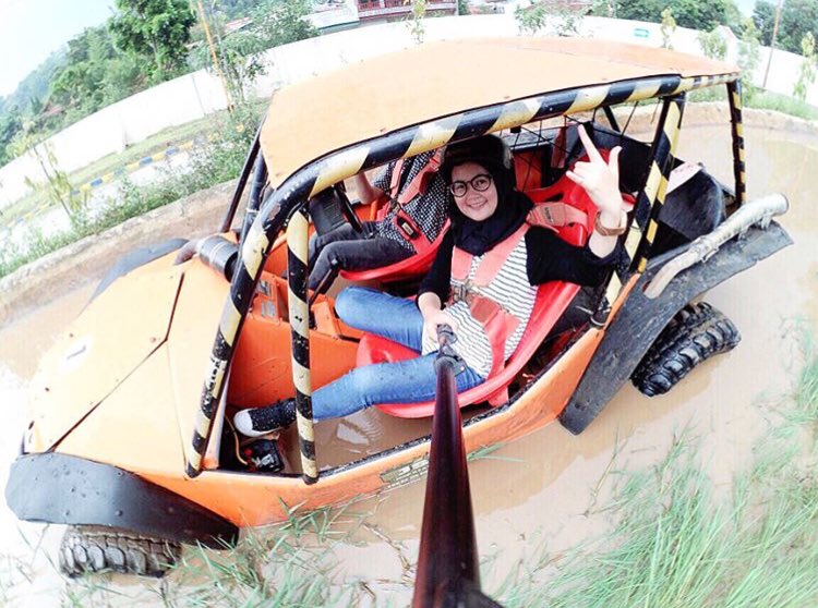 jsi_resort's tweet photo. Throwback to @adelldelia’s adventure at #JSIResort. Look how excited she was! So what are you waiting for?
#jeepstationindonesia #jsimegamendung #tripadvisor #familyresort #familyholiday #jeepride #offroadadventure #adventureseeker #weekendvibes #staycation https://t.co/RMw62rfHth