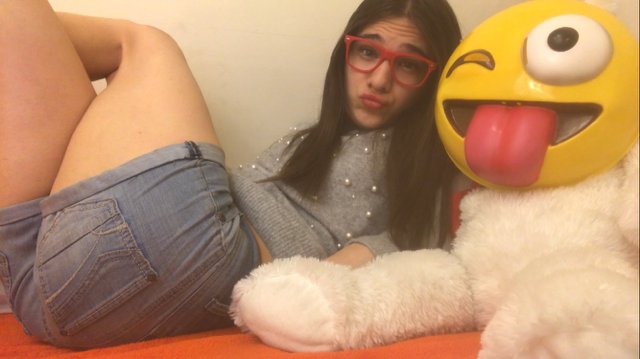 See Jessy playing now ??https://t.co/kHIp80sLGy ??@FollowYayu @BabesPromo1 @MyFriendonCam @hornycamgirlss