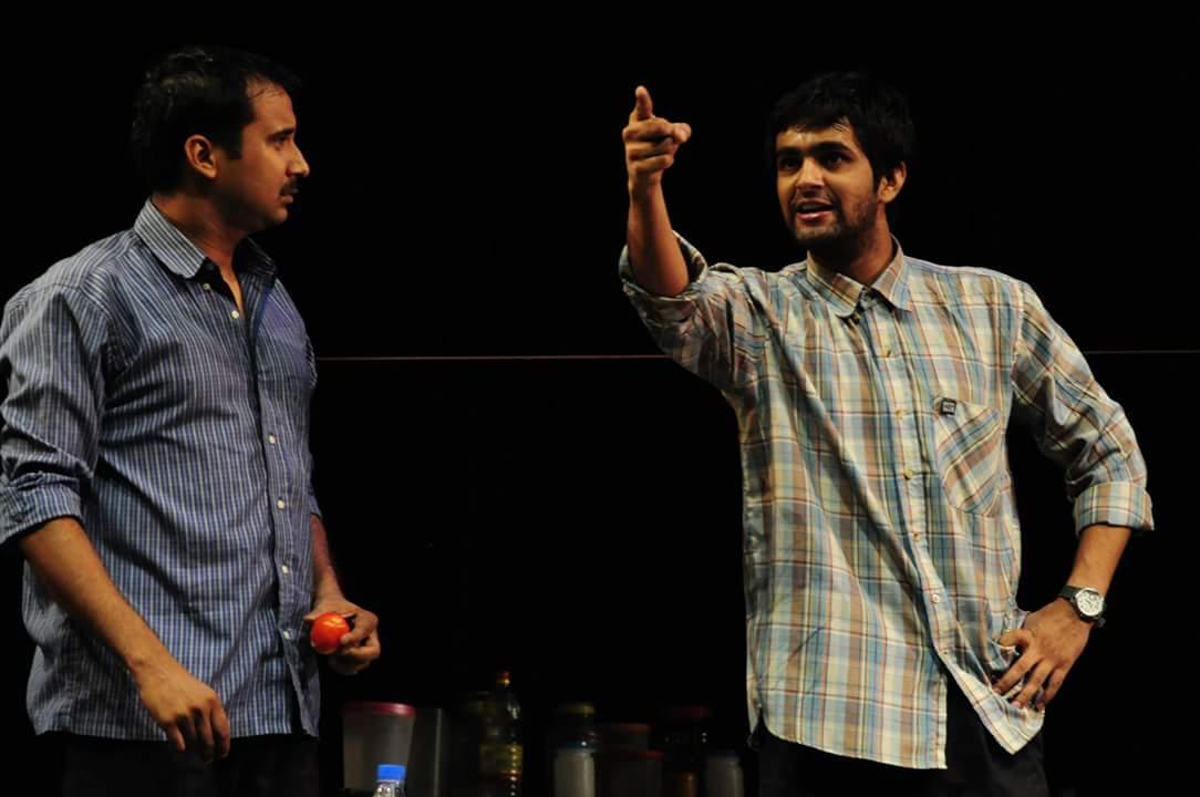 HimanshuMaggo_'s tweet photo. Performing DarioFo's 'ChukayengeNahi', Hindi adaptation of 'Can't Pay Won't Pay'
Adapted by #AmitabhSrivastava &amp; Directed by @ArvindGaur 
Watch it at Muktadhara Auditorium at 6:30pm
#Theatre4Change @AsmitaTheatre @TheatreInAsmita 
Come &amp; support relevant #Theatre https://t.co/jhcYMgj3qB