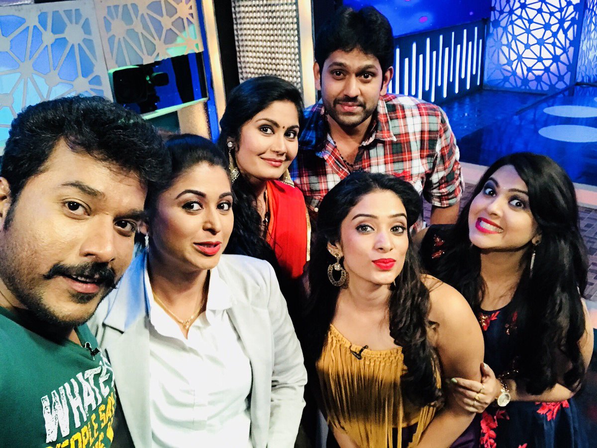 Don't forget to watch #SavalaiSamali only on @SunTV at #1PM !!! @vj_di...