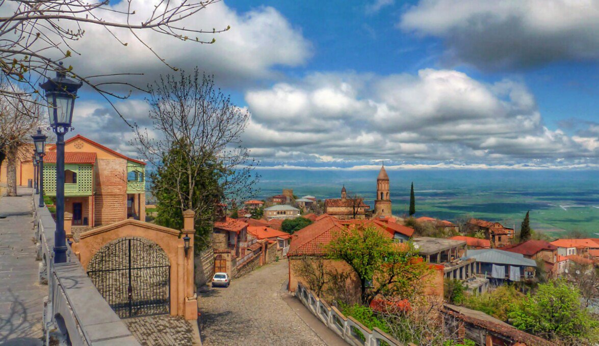 KhashutTour's tweet photo. #khashuttour #sighnaghi #signagi #tourinsighnaghi #toursinsignagi #tourinkakheti #tourinakhaltsikhe #akhaltsikhetours #cheaptours  #fortresspetra  #martviliskanioni #martviliscanyon #сигнаги #сигнагигородлюбви #турысигнаги #турыахалцихе #турыкутаиситурыкахети #кахети #городлюбви https://t.co/iqX9coOPzi