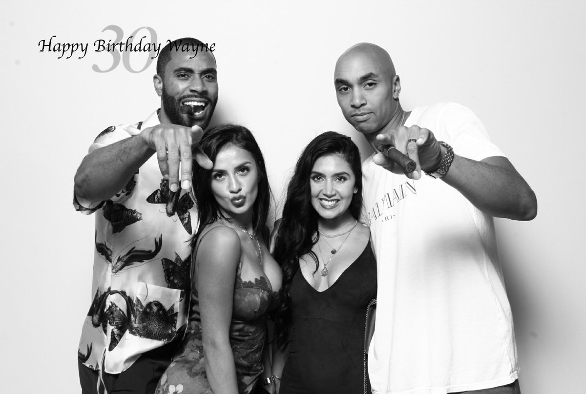 capture_pod's tweet photo. Itโs the #weekend! Show us how lit you can be in our photo booth! ๐ฅ #capturepod #photobooth #miami #la #nyc https://t.co/ND7Dr7P5Vx