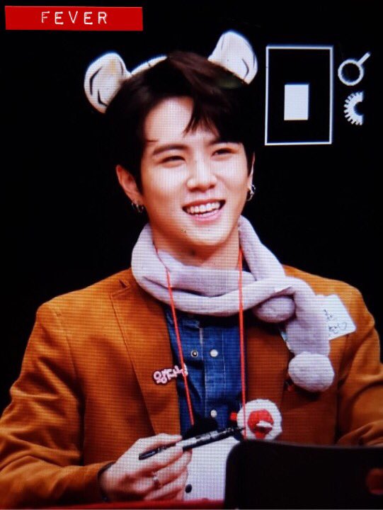 FEVER_787's tweet photo. 20171203 부산 신나라팬사인회 프리뷰
#김동한 #KIMDONGHAN #JBJ https://t.co/LWn80VnRSn