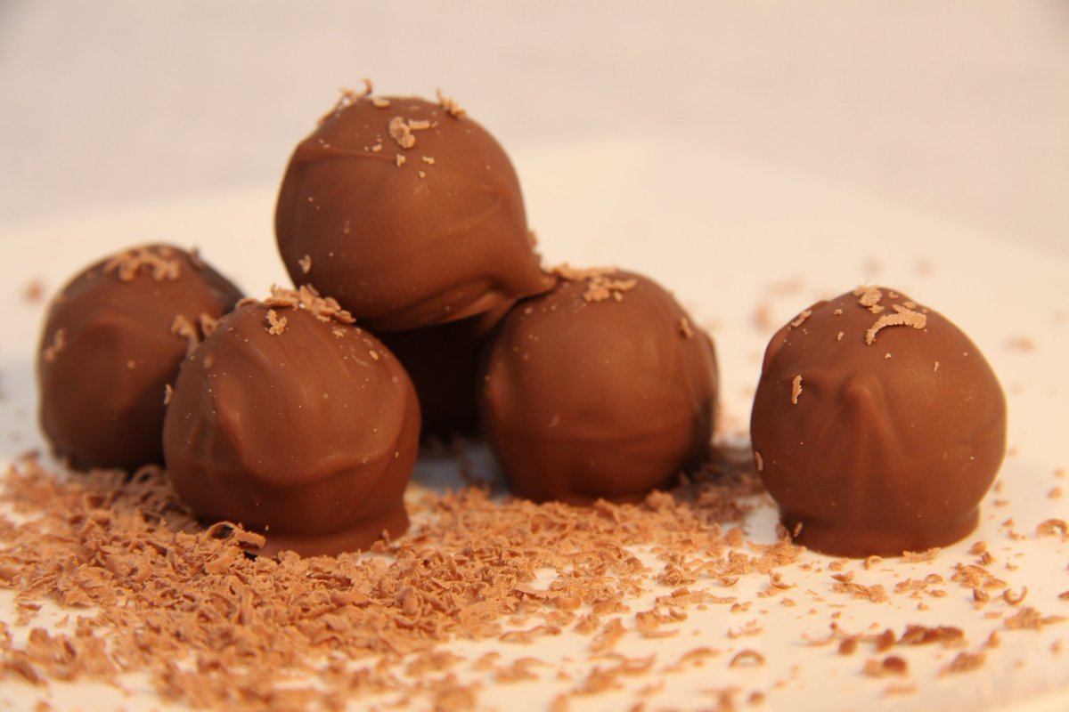 chocfullofmagic's tweet image. Last chance to buy from us today @NTCroome - Bronk retires tomorrow! Open 10 until 4  but don't leave it too late!