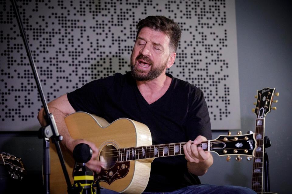 GrahamEllington's tweet photo. If you wake up and Nick Knowles is serenading you with an acoustic number called ‘Ooh, We Had Sex Last Night’ about the sex you had together last night, it could be a sign you slept with Nick Knowles last night. Graham. https://t.co/qzikXvnG5Z