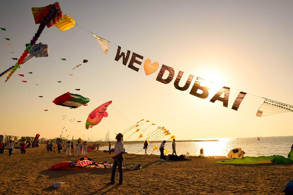 gte_travel's tweet photo. In Dubai we don't wait for things to happen, we make them happen.
-H.H Shk Mohamed Al Maktoum-
#UAE46 #UAENationalDay ##اليوم_الوطني_الاماراتي46 #الامارات_العربية_المتحدة #MyDubai #MustbeDXB #Dubai #UAEinMe https://t.co/o5bv2CmWjJ