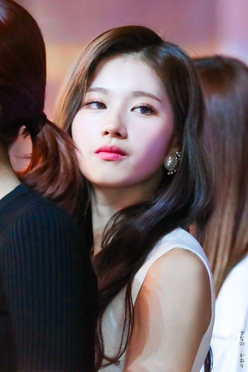 scent_sana's tweet photo. 171202 Melon Music Awards 사나(4pic)

"눈 속으로 빠져든다"

#TWICE #SANA #트와이스 #사나 #トゥワイス #サナ #Likey... https://t.co/zXFZVGfq2F