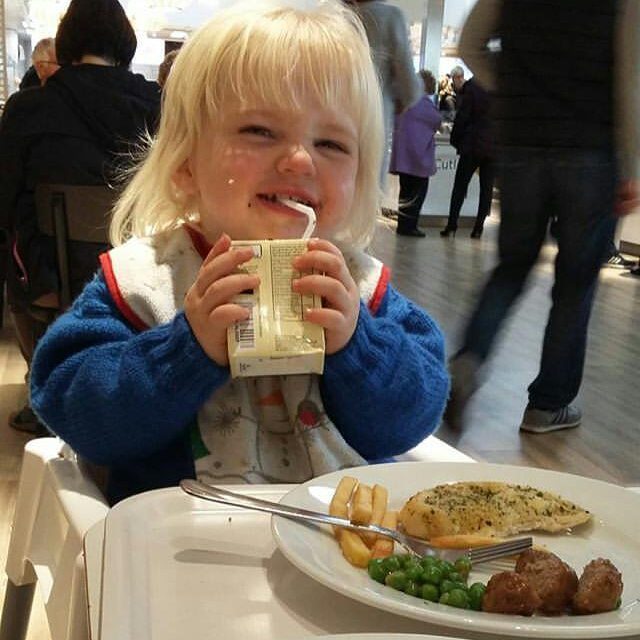 happyfamilyhub's tweet photo. When in @ikeauk, do as the ikeans do! ๐
#playtime #meatballs #shopping #childhoodunplugged #toddlerlife #berkshiremums #berkshiredads #berkshirekids #bracknell #reading #berkshire #happiness #sundayfunday https://t.co/jIWICqF0d7 https://t.co/oIMAku5g7H