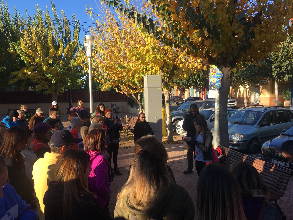 PopularesMurcia's tweet photo. La concejala @Rebepl busca ‘La Arcadia perdida’ de Francisco Sánchez Bautista con vecinos de Llano de Brujas https://t.co/WcXMfm1kc1