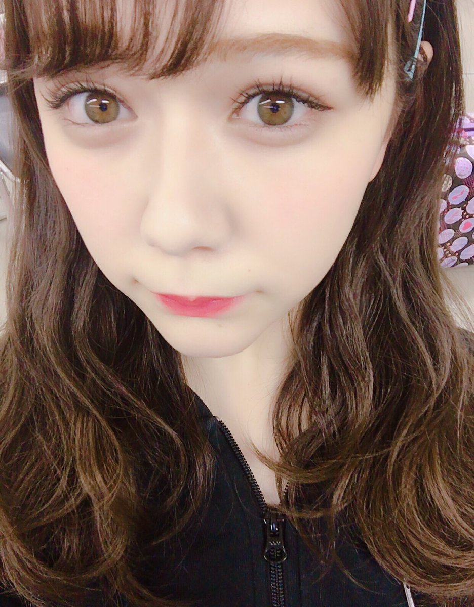 村重杏奈 自慢させて下さい カラコンしてません よく見ると目の中にヒマワリあるんだよ