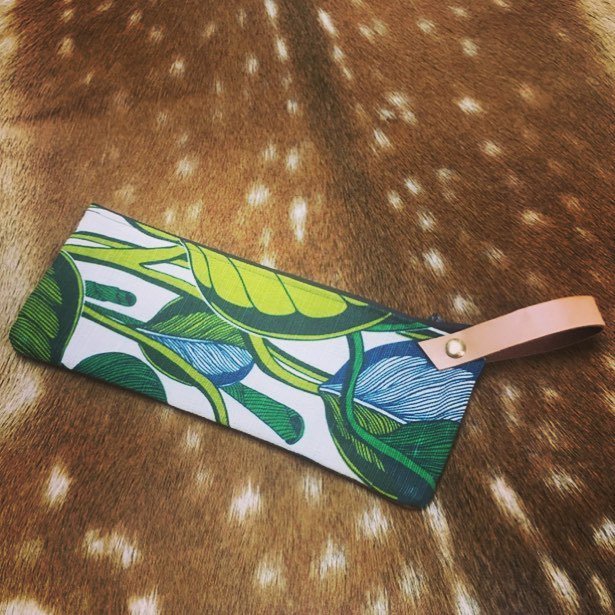 SketchandHide (@sketchandhide) on Twitter photo New sketch&hide leather handled makeup bags / pencil cases. Last day of open studios! Fabric from the wonderful <a href="/fannyshorter/">Fanny Shorter</a> #makeupbag #pencilcase #leather #fabric ift.tt/2Butc9x New sketch&hide leather handled makeup bags / pencil cases. Last day of open studios! Fabric from the wonderful <a href="/fannyshorter/">Fanny Shorter</a> #makeupbag #pencilcase #leather #fabric ift.tt/2Butc9x