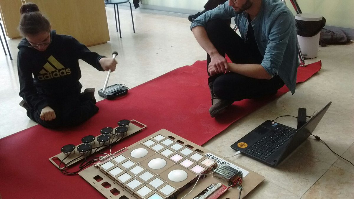 DIVERS+S tweet media