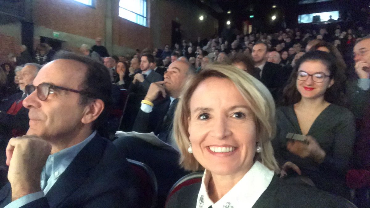 #MEGAWATT Liberiamo le energie positive dell'Italia! <a href="/s_parisi/">Stefano Parisi</a> <a href="/rdellabianca/">RaffaellaDellaBianca</a> #StefanoParisi #3dicembre