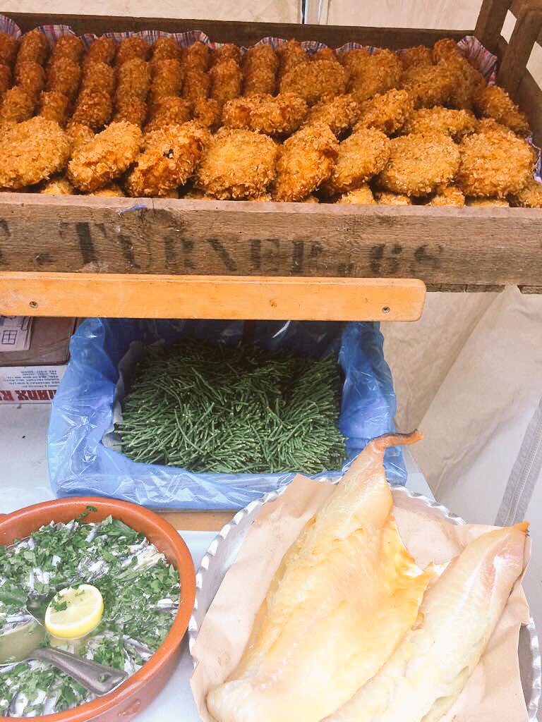 FishTaleUK's tweet photo. We're at Fresh n Green today in West Norwood, just opposite papa Johns from 10-4pm

Lots of fresh and smoked fish, oysters, fish cakes and more on offer 😋

hope to see you there! 

(The shop is open as usual) https://t.co/lVJabSGNa5
