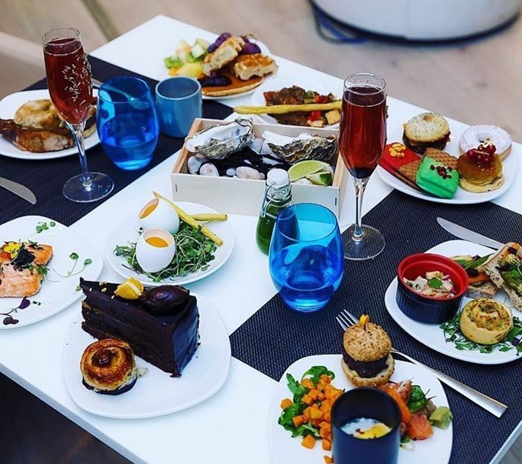 W_Barcelona's tweet photo. Recover from a night of debauchery.
RETOX | #brunchoverdose
Today at Wave Restaurant | As of 1PM
Click link in bio for reservations.
#wbarcelona https://t.co/TqBbI3eRwd https://t.co/ZZT5WfvLrz