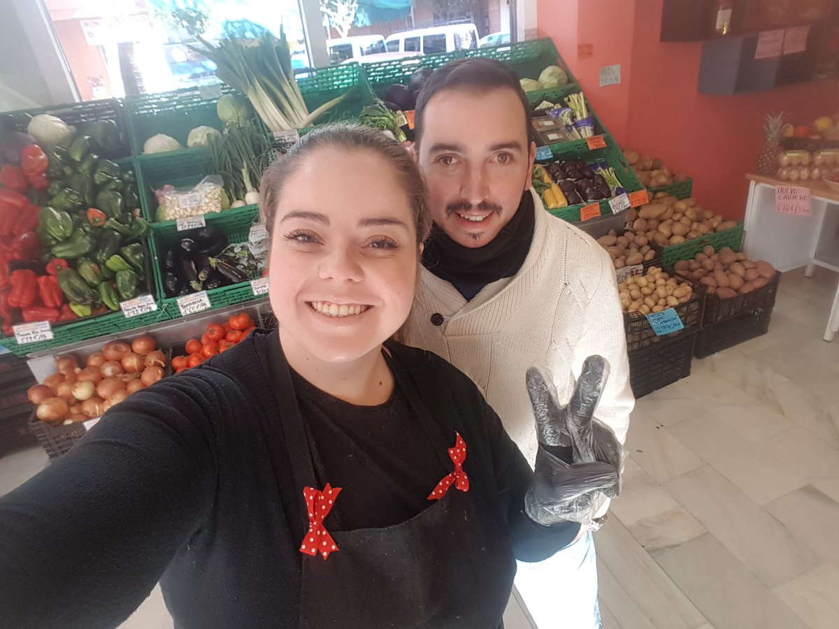 _alejandrafigue's tweet photo. Buenos dias @dominguezja desde fuengirola,muchas gracias por amenicar las mañanas a los trabajadores, este es nuestro paisaje de hoy jaja https://t.co/Jy6DgEtTmt
