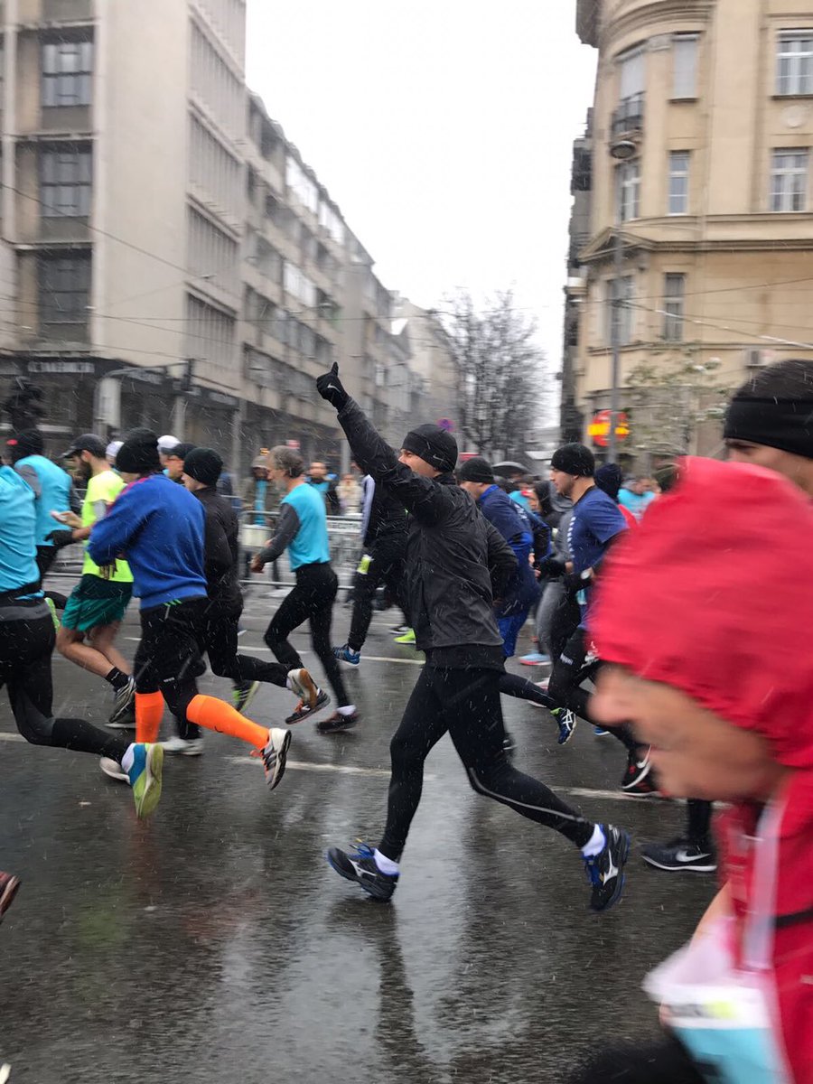 M2aja's tweet photo. Da li je Sinisica ponovo uzeo taxi? foto: viber https://t.co/4EWyTmIeTj