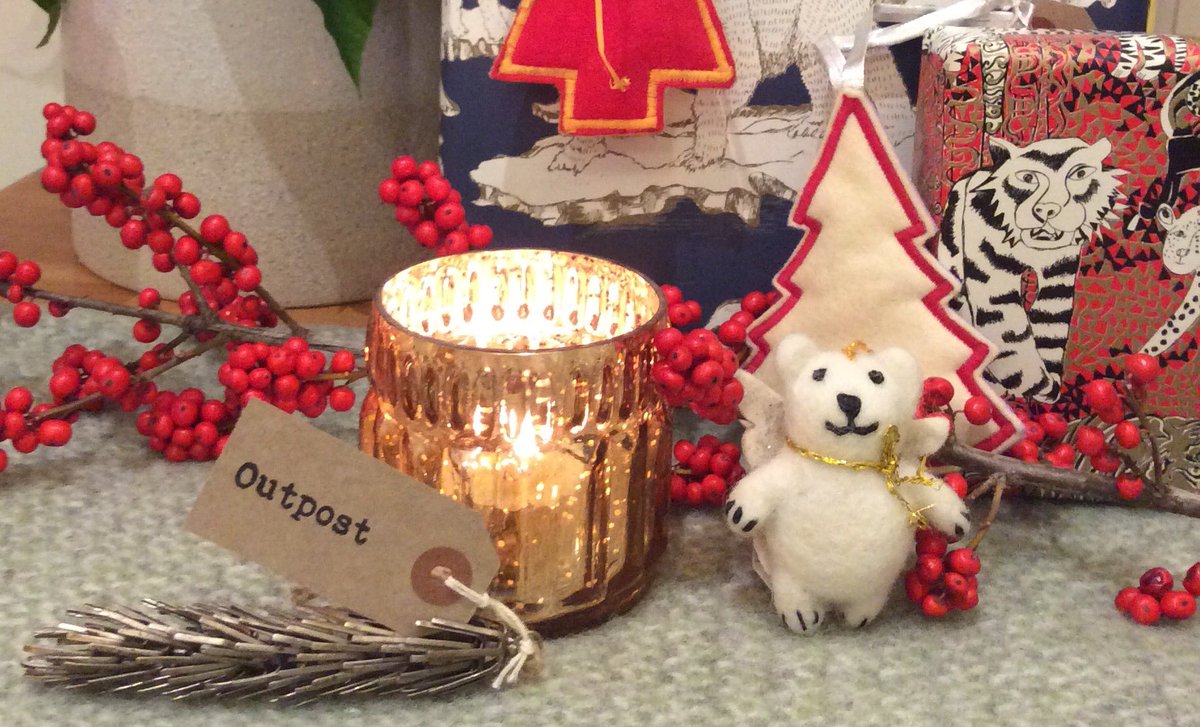 OutpostN7's tweet photo. Tidings of #ComfortandJoy @OutpostN7 #ChristmasWrap & #CosyThrows #Decorate #Celebrate 'Tis the season to #shoplocal #givewithyourgift 🎄 https://t.co/Vqsiq3Pt1n