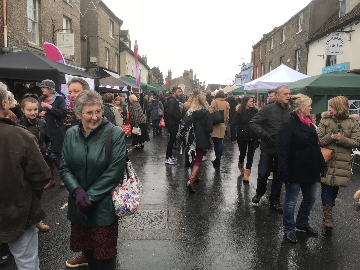 Bungay town centre is packed for Christmas fair.  Pictures and a video on <a href="/EDP24/">Eastern Daily Press</a> <a href="/BBJournal24/">Beccles & Bungay Journal</a> later on #festive #bungay