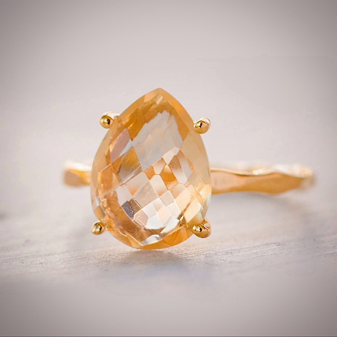 ring_designer's tweet photo. Another find inspired by our affordable Christmas jewellery blog - love this Citrine ring by Delezhen on Etsy! #affordablechristmas https://t.co/XjETbArwf2