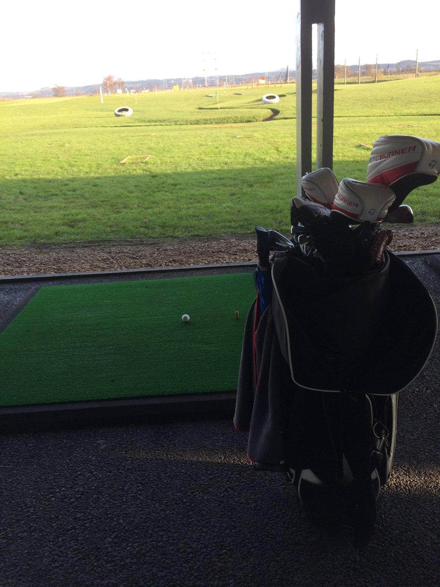 wu1kie's tweet photo. Beautiful morning to get out and practice your golf! #practice #clearyourhead #golf #loweryourscore #forthviewgolfrange https://t.co/PqXErxqBbE