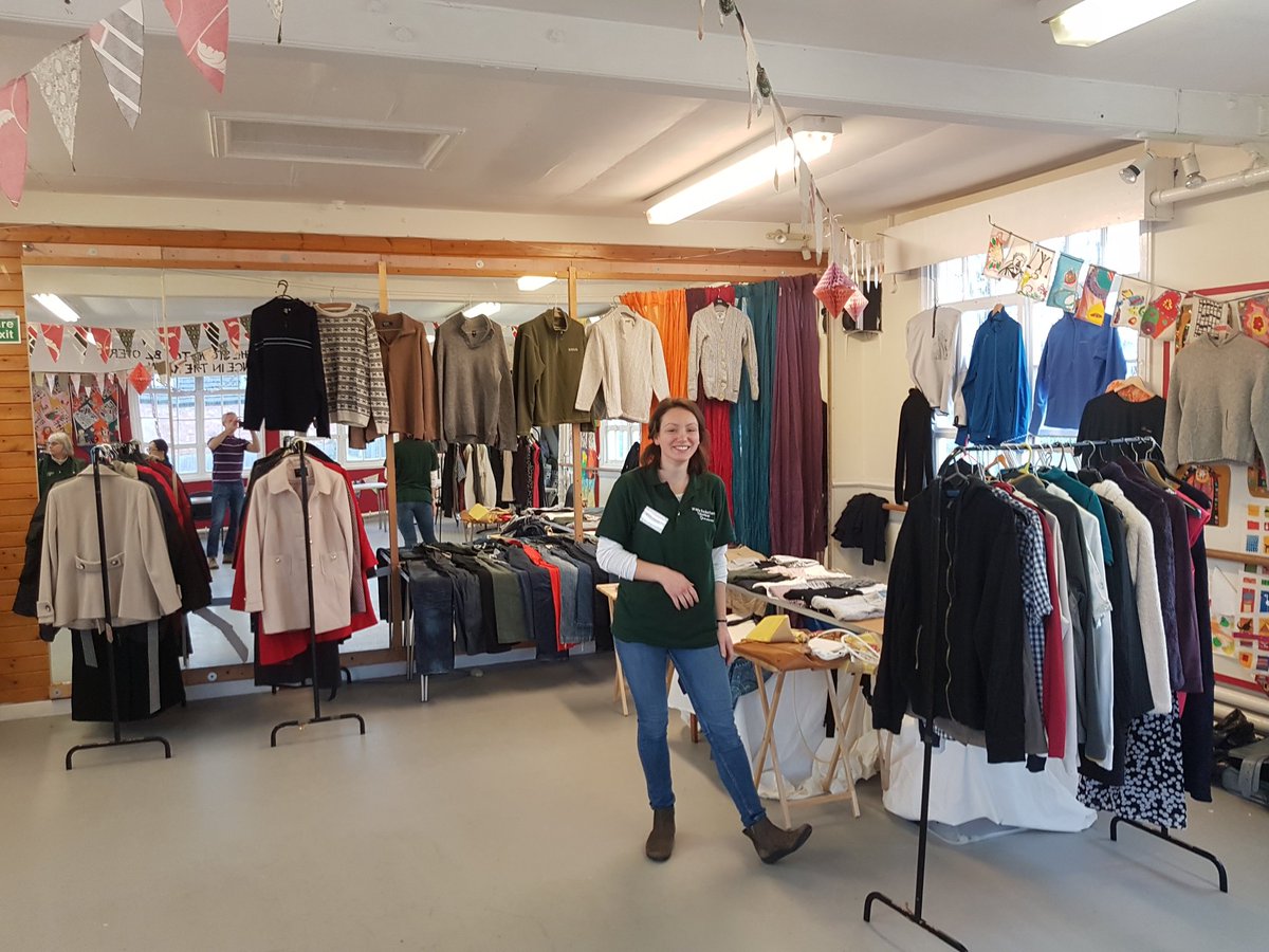 clothes4cath's tweet photo. Get down to live! We have a pop up shop at  Live New Scene,  Limewood Close, Newton Lane, Chester CH2 2HH
All money goes to buying essential items for homeless people😊
Some seriously quality clothing going for hardly any money! https://t.co/S7Wx20GgaP