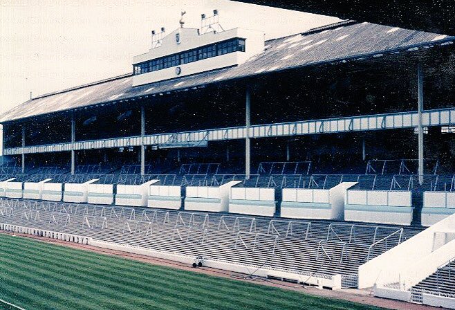 FootballThen's tweet image. Great shot of the White Hart Lane terracing. #THFC @footieonthisday @framis74 @MemorabiliaMall @BushmanQPR @SpursFansCorner