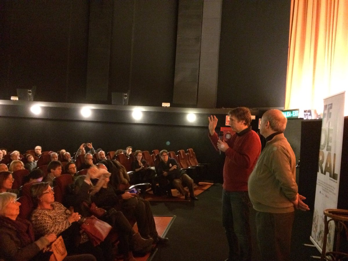 Continúa la presentación de <a href="/Federal_doc/">Federal</a>, algunos de los protagonistas intervienen: <a href="/paolovaccaUEF/">Paolo Vacca</a>, Joan Botella y <a href="/silvialoval/">Silvia LópezValentín</a>. Albert Solé agradece a tod@s l@s Mecenas que lo han hecho posible #PuentesNoMuros