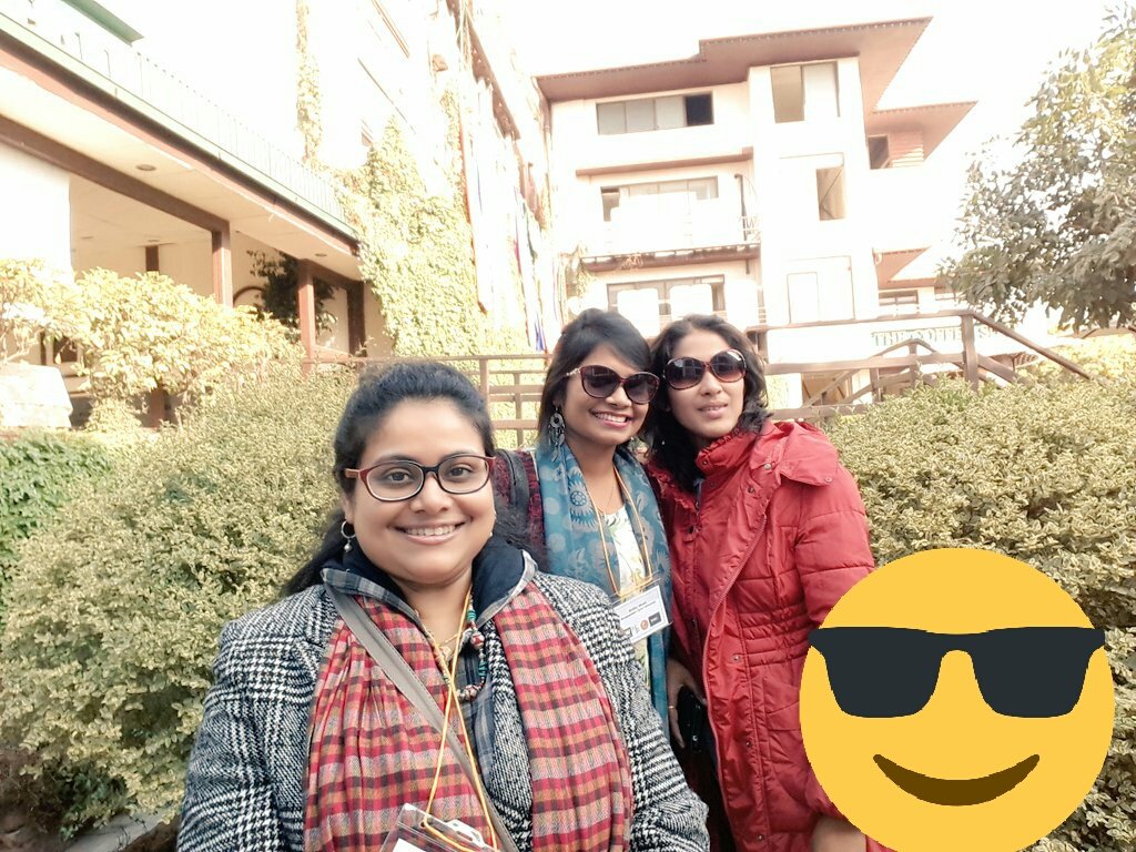 madhurinpj's tweet photo. It's time for #Wefie #fun #ARM2017  #cheering😍😍 https://t.co/vAduQ662CG