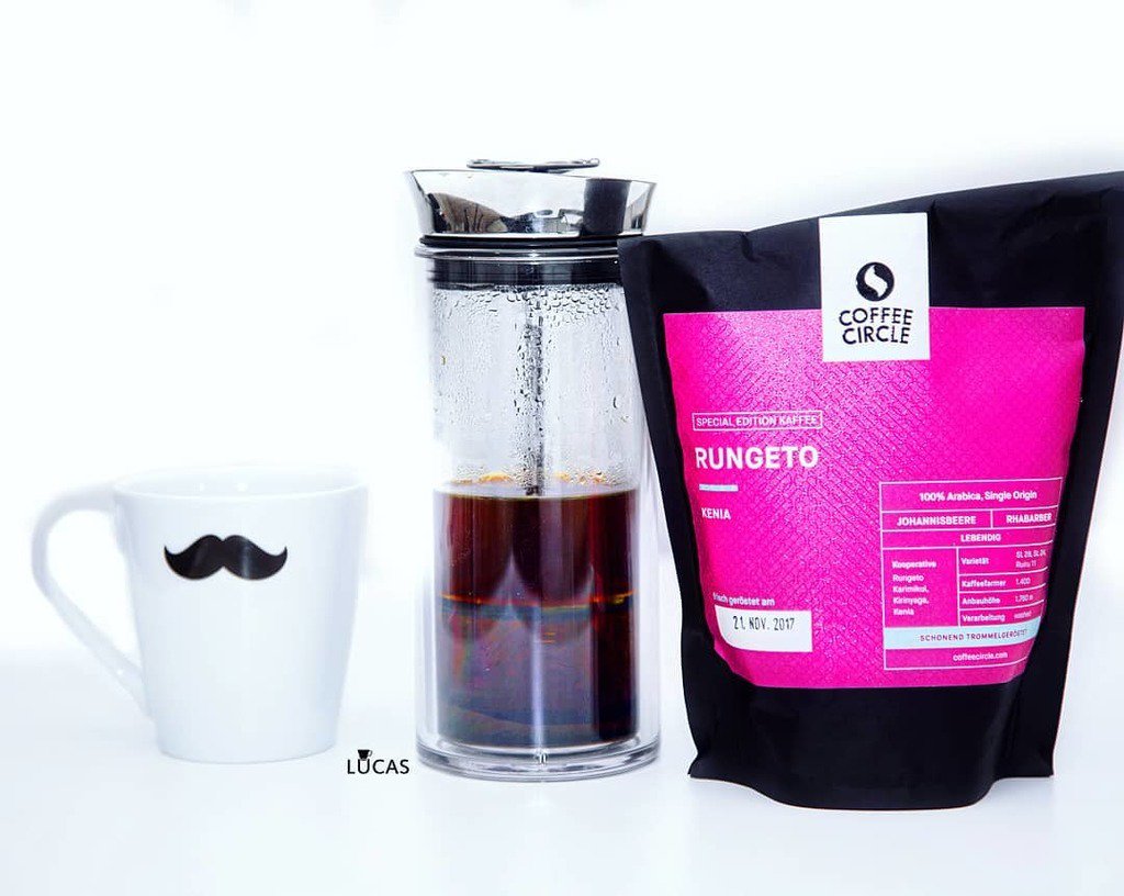 CoffeeAndLucas's tweet photo. ☕ Time to go in Kenya with my berliner friends from Coffee Circle ! This coffee is beautiful brewed with American Press and their funny mug 😹
📷
#thirdwavecoffeerome #thirdwavecoffee #coffeecircle #itsamericanpress #americanpress #coffeephotographer #… https://t.co/2J5a8TkIIb https://t.co/bAqIW0Y5aA