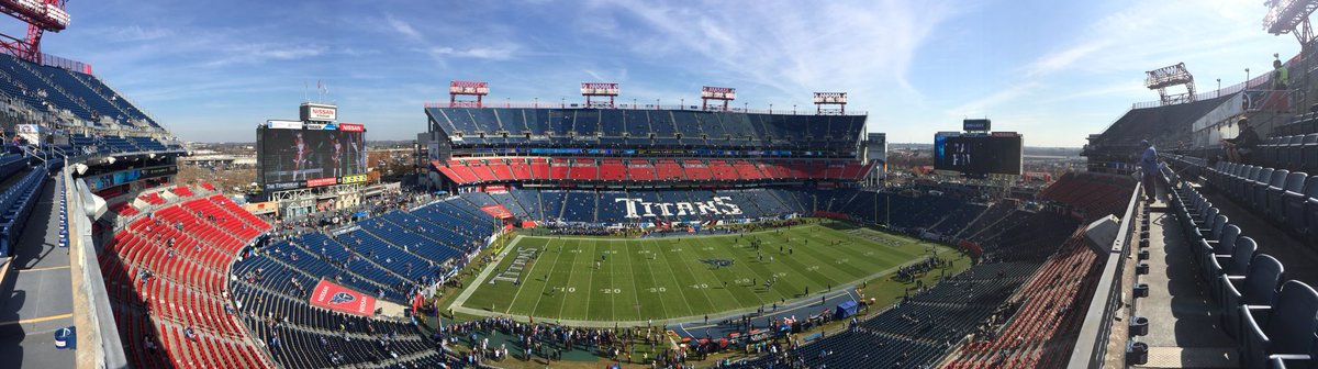 ChefJonBenson's tweet photo. A beautiful day for some Football! #Titans #TitanUp https://t.co/SwxlHm9KVs