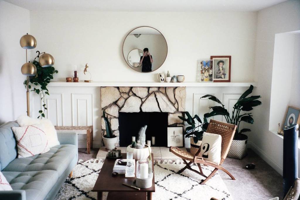 bradenkopf's tweet photo. Hashtag selfie Sunday. Why doesn't my sister design for a living?
 @thedoveedit's abode.
#35mm #pointandshoot #interiordesign #negativefeedback #design https://t.co/64tGcyL5b3 https://t.co/4m6qYGExND