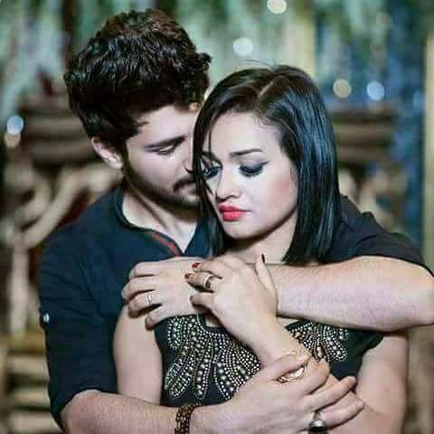 1nT7an1v4XuDUHc's tweet image. شلون ابدي وكلك اني مشتاك
وانت اول شخص زلزل كياني
وانت اول عشك شيبني بشباي
وانت اول حرف يتعلمه لساني ........  ...........