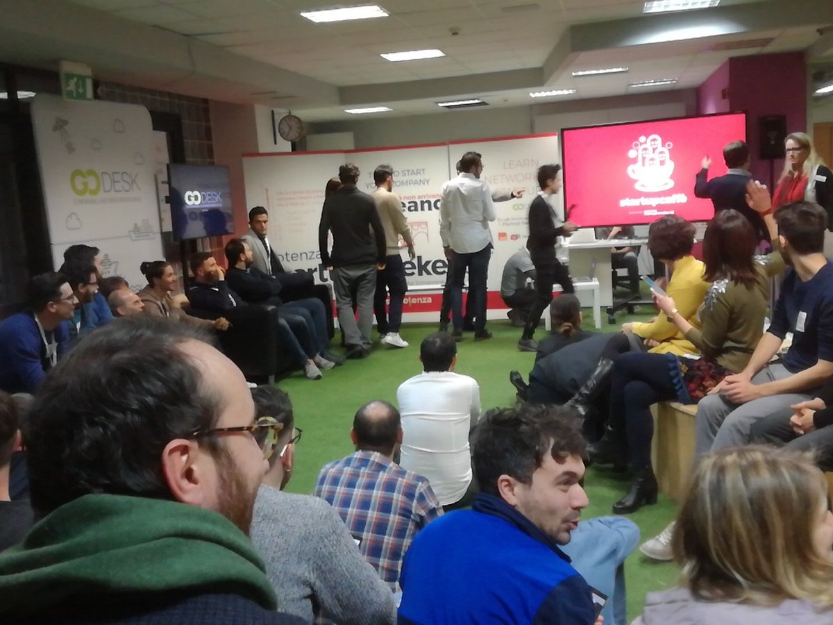 MsGstaystrong's tweet photo. Siamo alla giornata conclusiva della #StartUpWkPz con il nostro #Brand #OnlyMadeInItaly 
#lovegodesk https://t.co/KIgu6xDbWi
