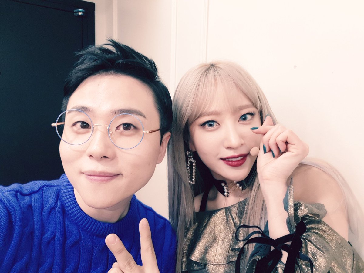 앨범 사왔다고 감사하다며, 사인에 사진까지 찍어주신 EXID 분들~진심으로 사랑합니다.EXID는 멤버분들 모두 사랑입니다! 그 중에서 하니씨는..데헷! 더더욱 사랑사랑입니다!!!저도 덕분에 행복감으로 앓는 밤이네요ㅜㅜ
EXID 2018년에도 더 대박나세요!!사랑합니다~♡.♡