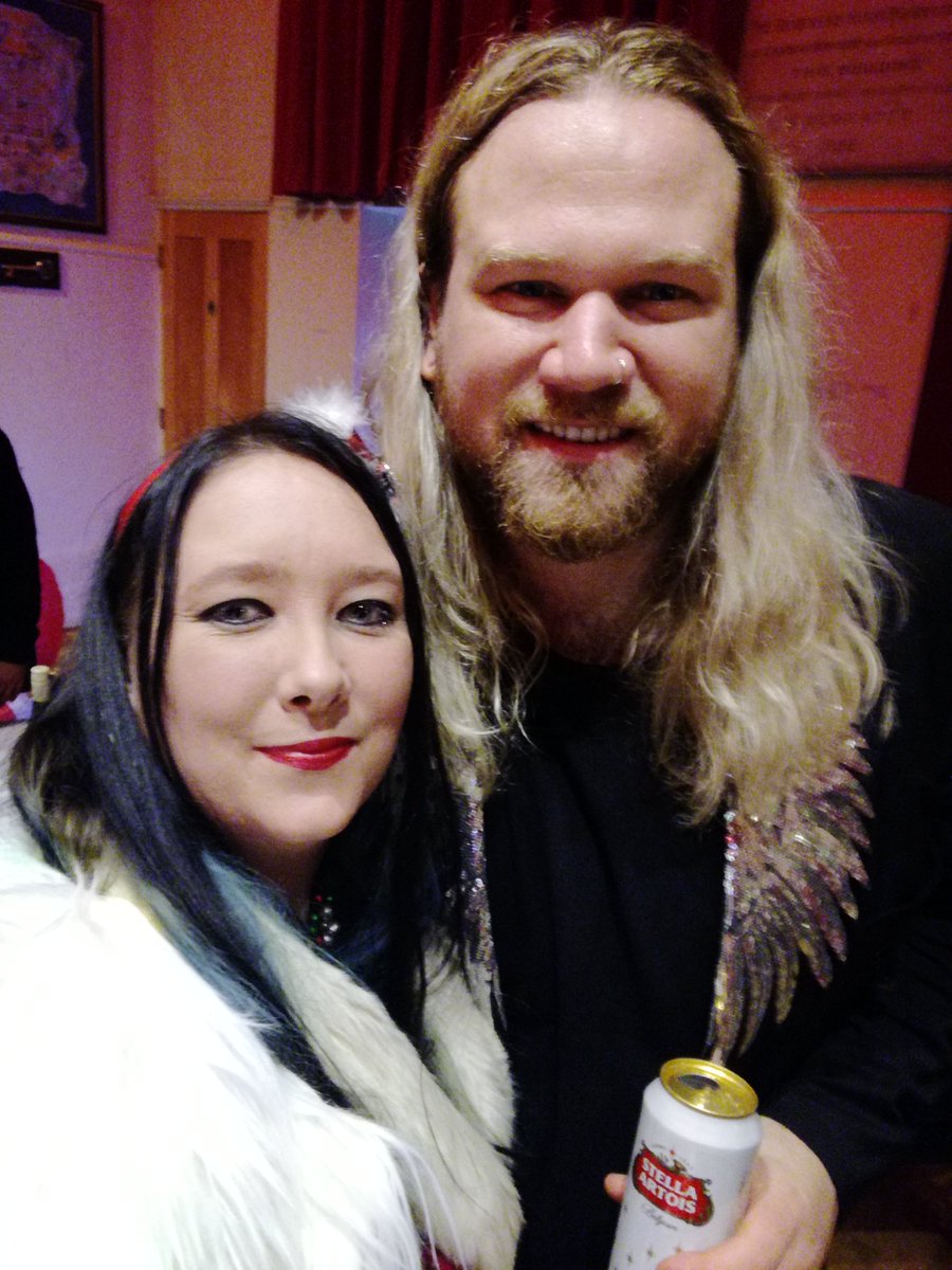 DawnGreenhouse's tweet photo. What a weekend thanks so much to Nathan James , his family and crew and the extended inglorious family for an amazing weekend ! Now time to start packing my stuff ready to move house tomorrow a new start as a single mum alone this is gonna be tough 😖 #NJXMAS https://t.co/bfttGC1zrZ