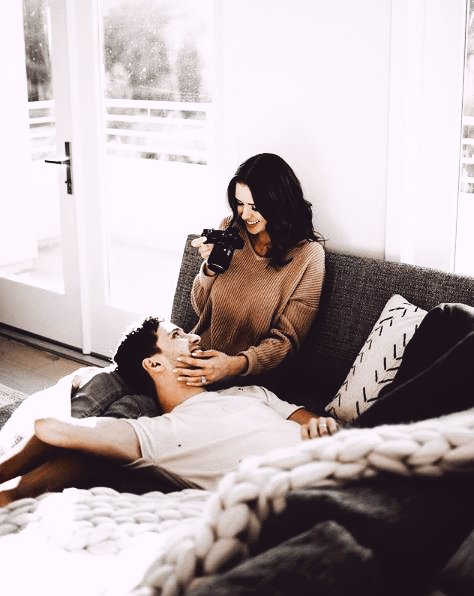 I still don't know what you've done with me
A grown-up woman should never fall so easily 🦋