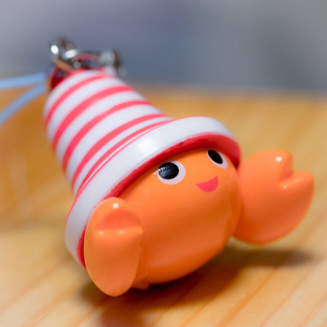 ベルマーク教育助成財団 ベルマークを切り取るハサミと マークを貯めておくベルマーク型の貝をもったヤドカリが インスタ映えする ベルマークのゆるキャラです ベルマーくん インスタ映え 流行語大賞 T Co C4xb35fjvh T Co Ncmvuwlg6r