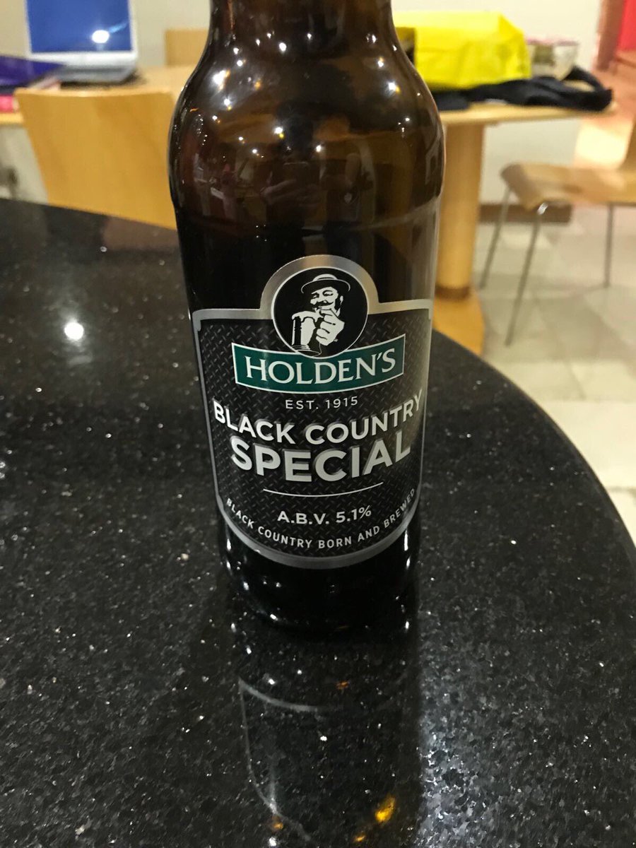 beerybeerbeers's tweet image. .@holdensbrewery Black Country Special - pours #amberbeer light bodied, subtly malty. Happy marriage with any #Sundayroast